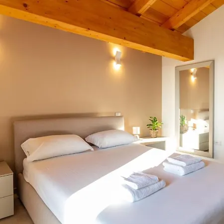 Casa Degli Artigiani-attico Con Vista Appartement