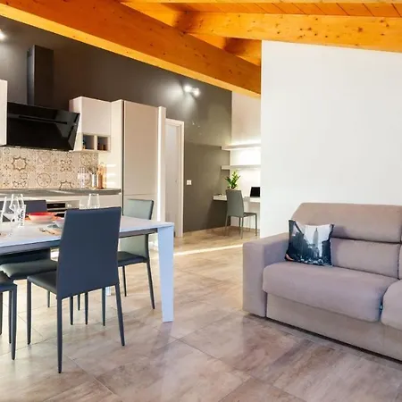 Casa Degli Artigiani-attico Con Vista Oristano